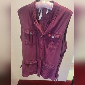 Maurices Vest with side cinch accent on sides